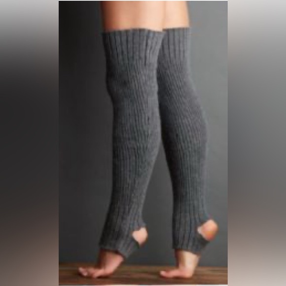 Lemon Leg wear| Oxford Ballerina Stirrup Leg Warmers- Açai- NWT - Picture 5 of 6